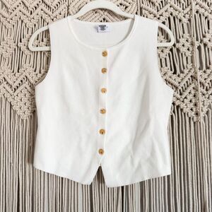 Song of Style White Knit Button Front Vest Size Large – Minimalist Layering Top